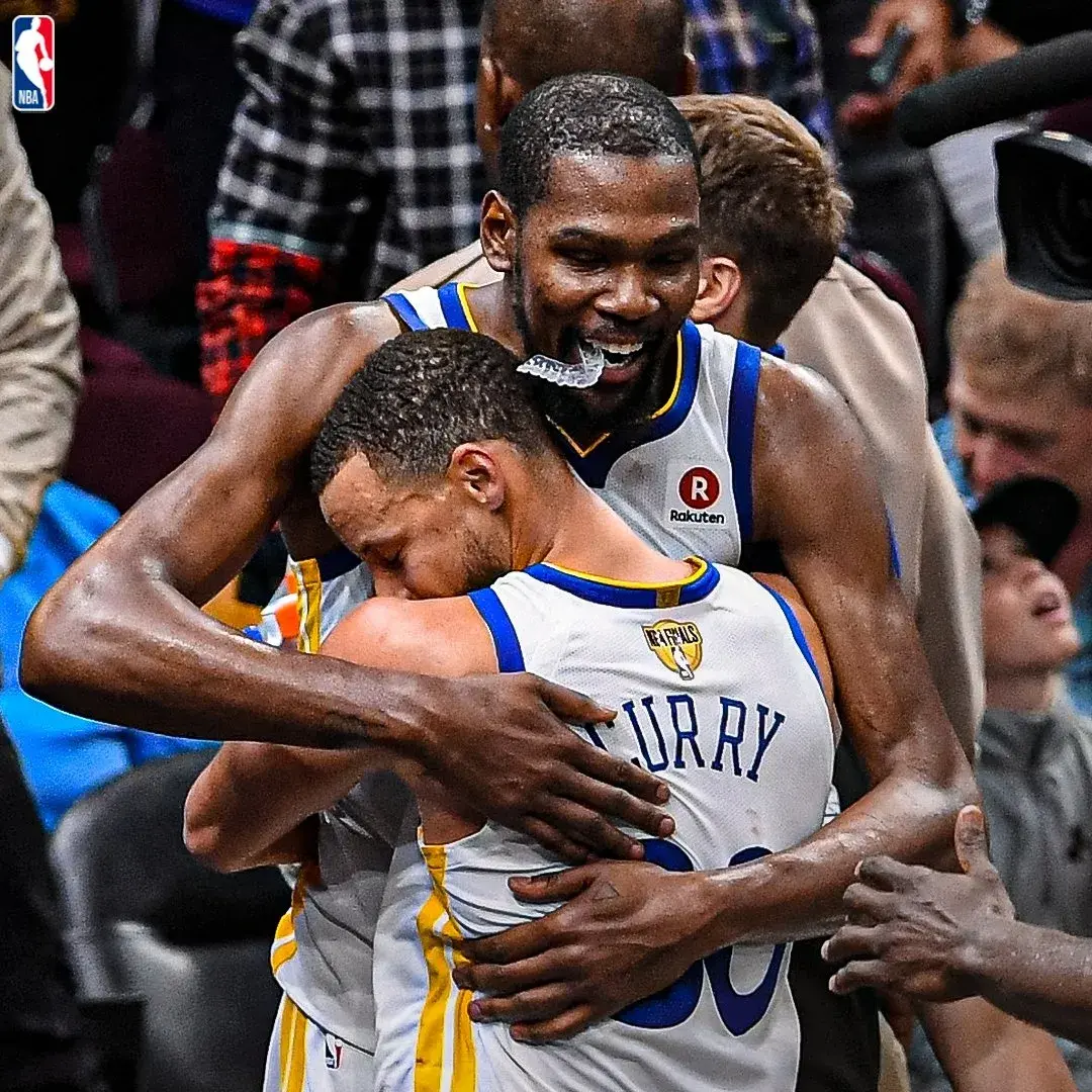 总决赛纪录, 在第四场比, 成为总决赛 总决赛纪录, 在第四场比, 成为总决赛