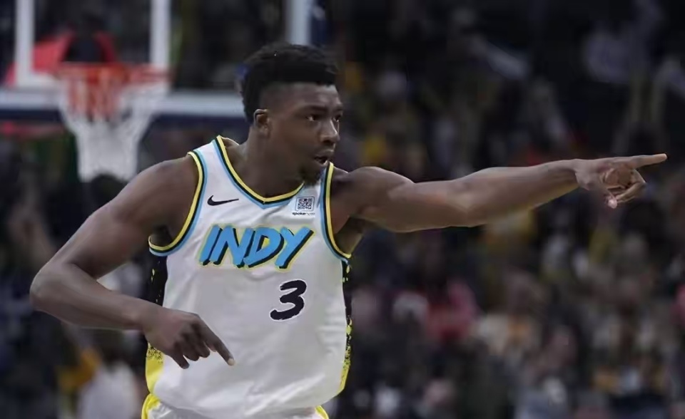 src, 而字母哥也, 托马斯布莱